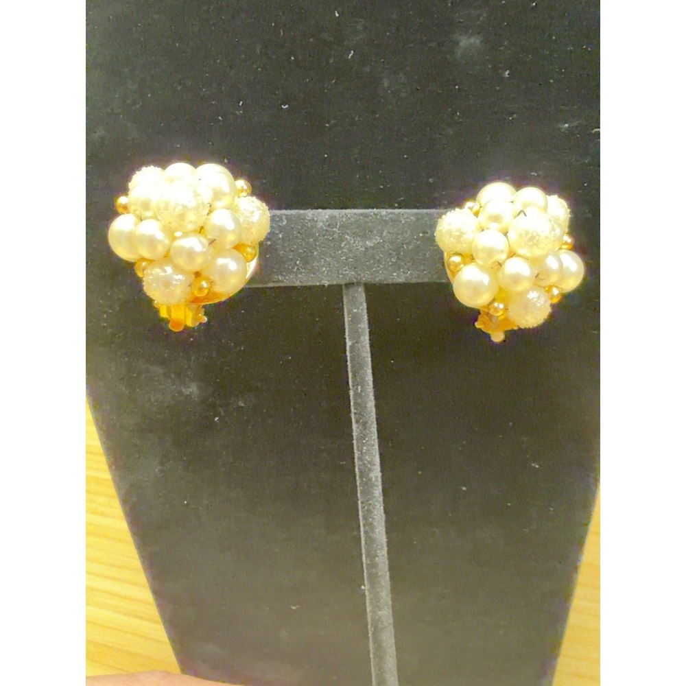 Vintage Hong Kong Faux Pearl Cluster Clip On Earrings Gold Tone